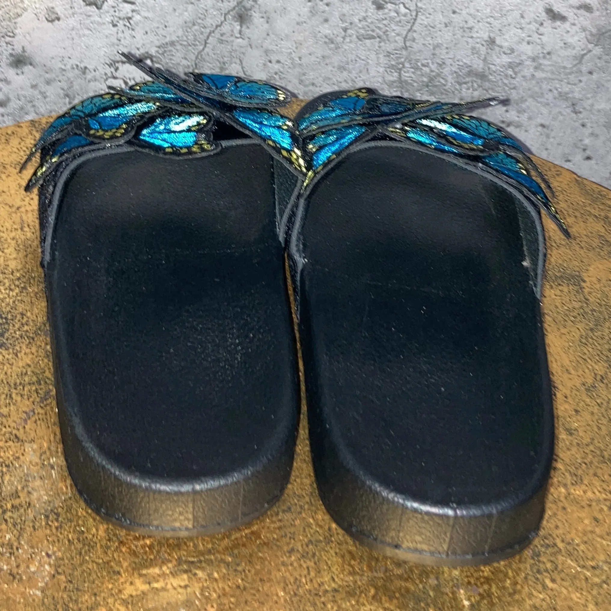butterfly sandals blue