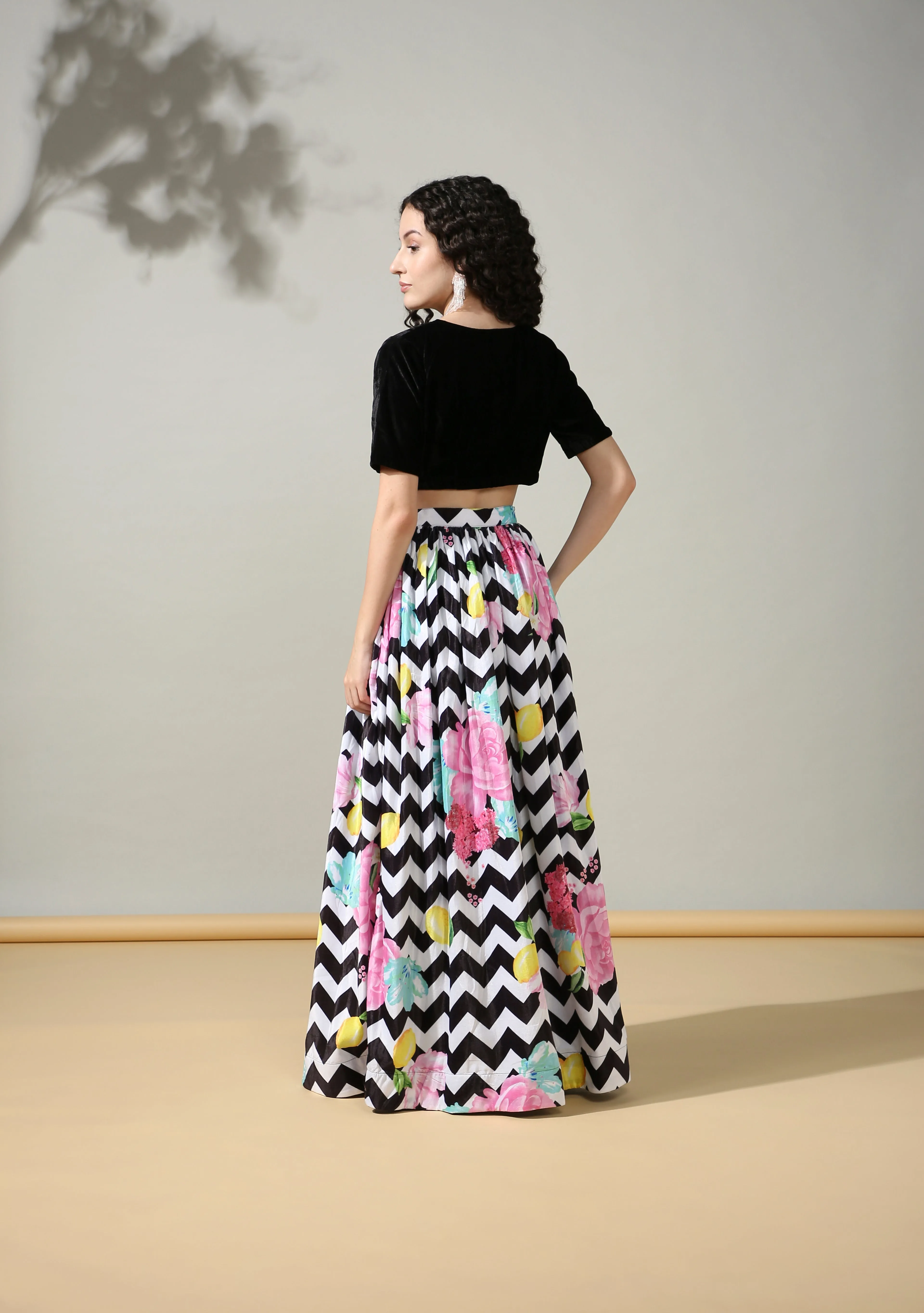 HOK ENSEMBLE - Contemporaray stylecast skirt with blouse