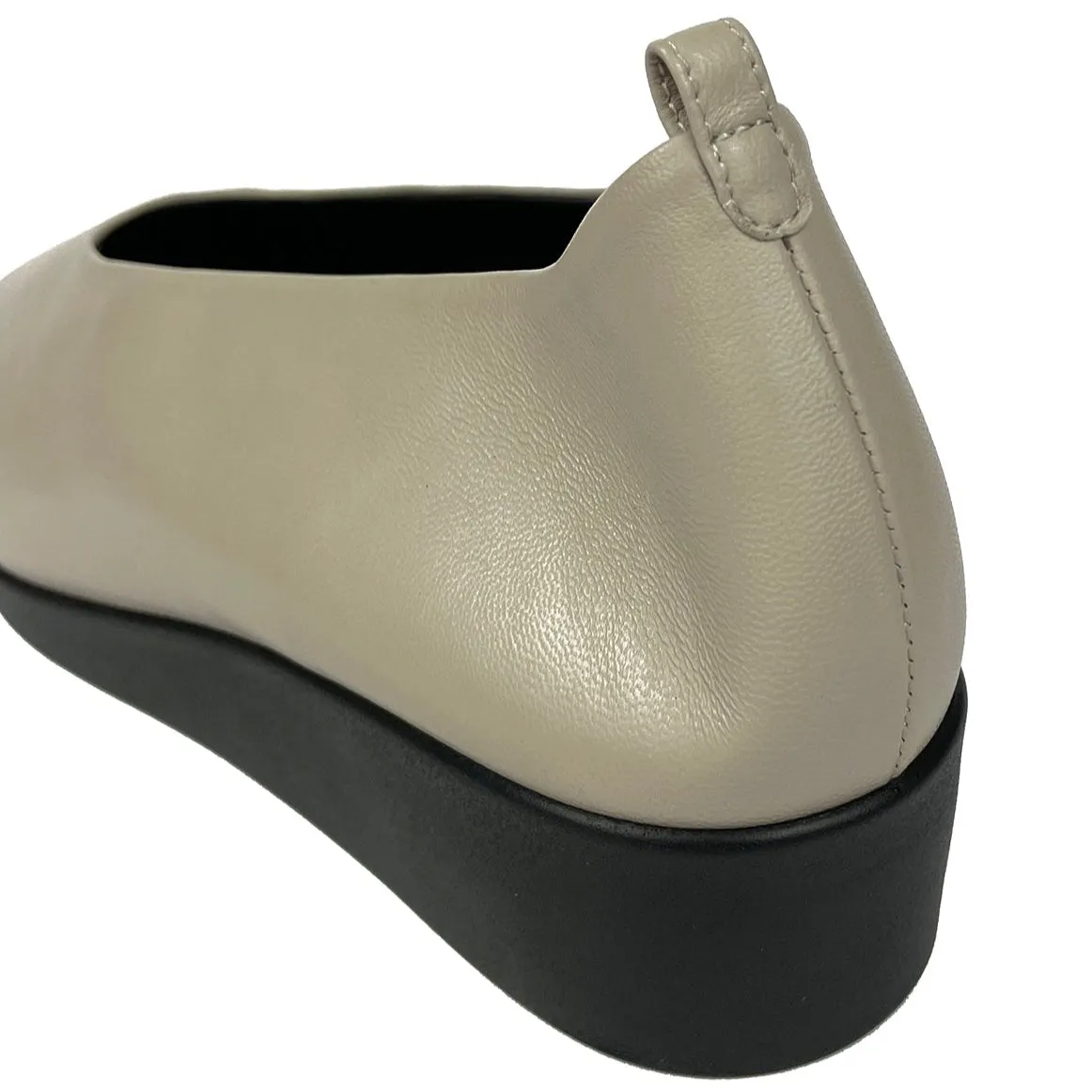 IO Slipper - Black Nappa