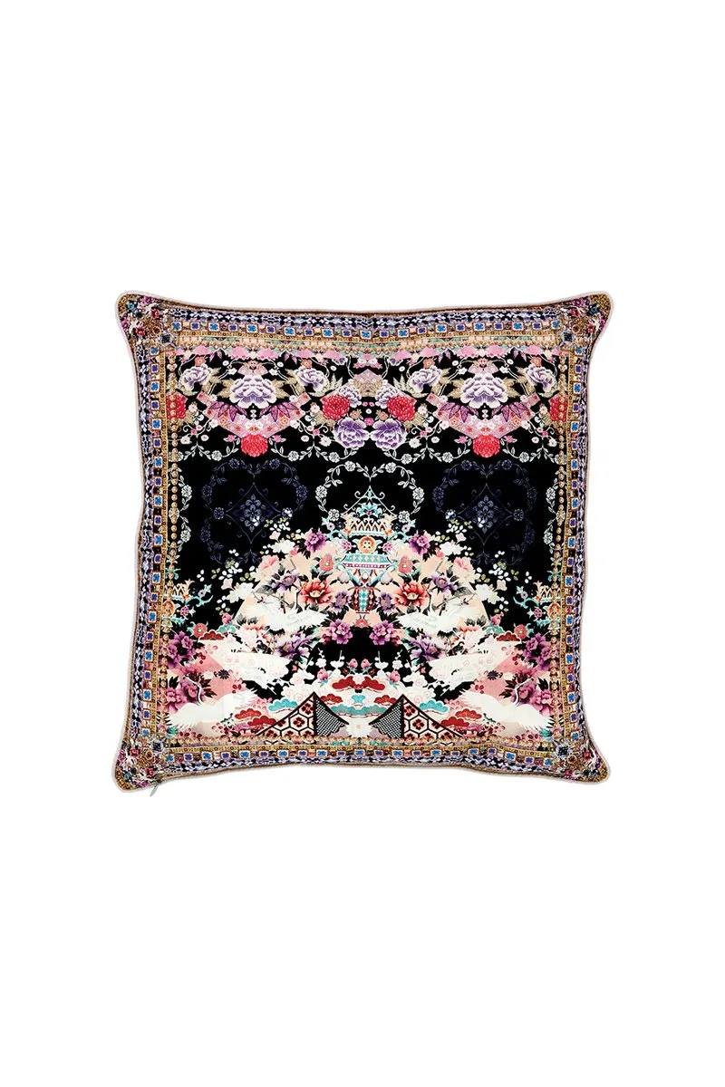 SMALL SQUARE CUSHION IN HER SHOES