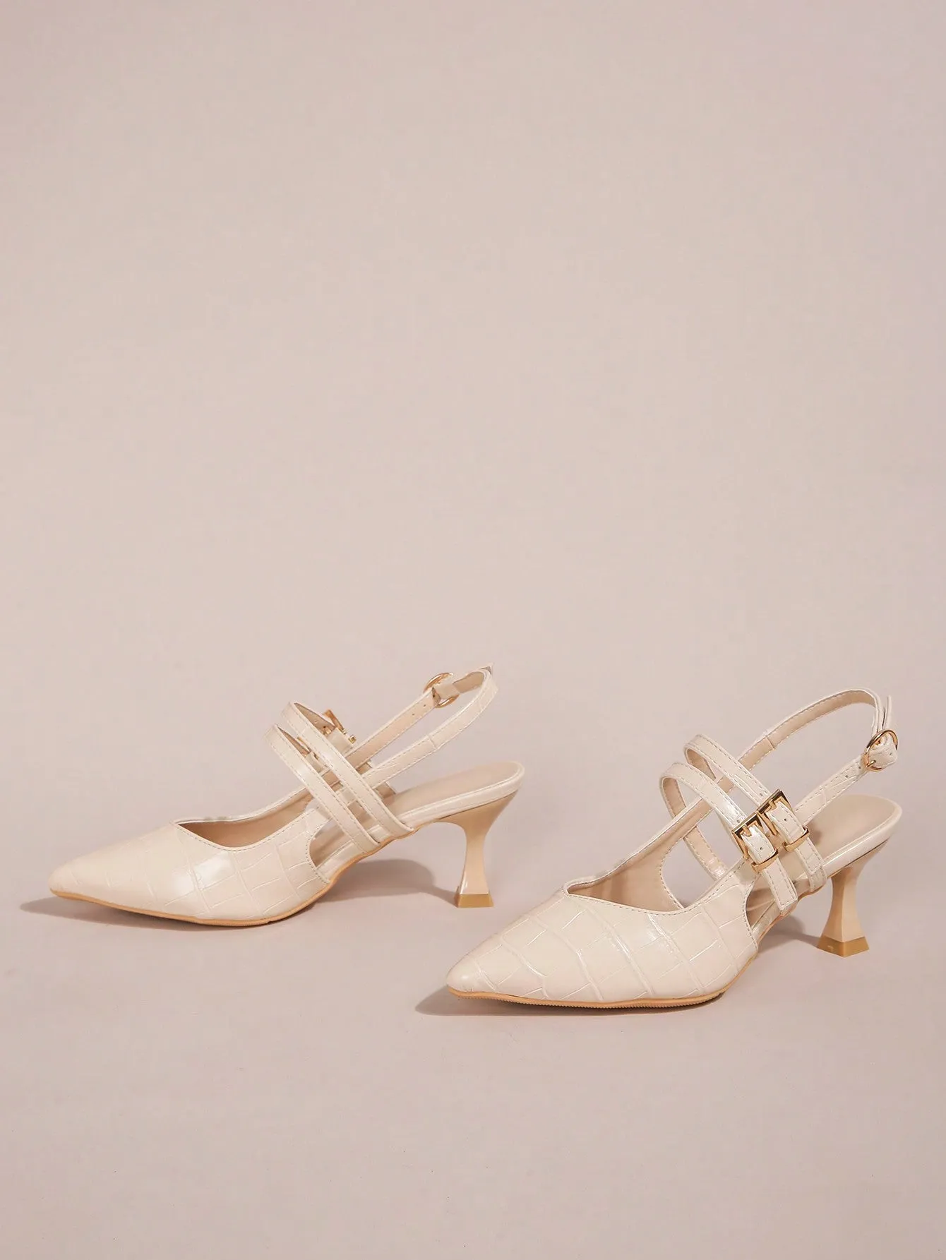 Women's Comfortable & Fashionable Peep Toe Slippers With Low Heel And Pointed Toe For Summer 2023